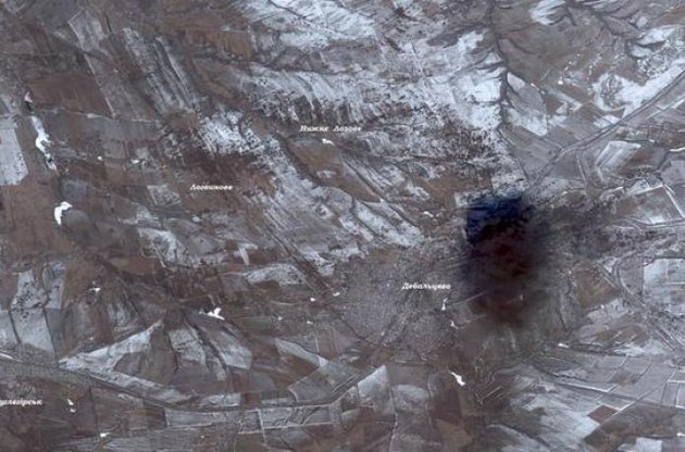 Дим над Дебальцевим видно навіть з космосу