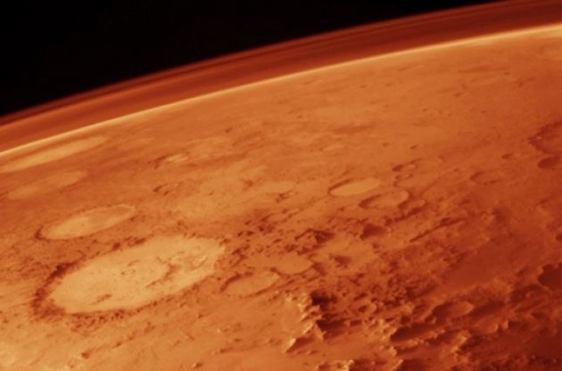 Ученые ломают голову над загадочным гигантским облаком на Марсе