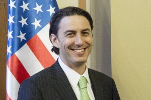 Амос Гохштейн: 