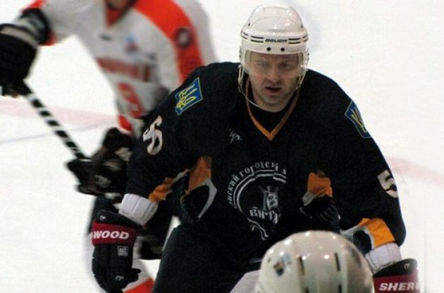 Роман Сальников допоміг своїй команді здобути першу перемогу