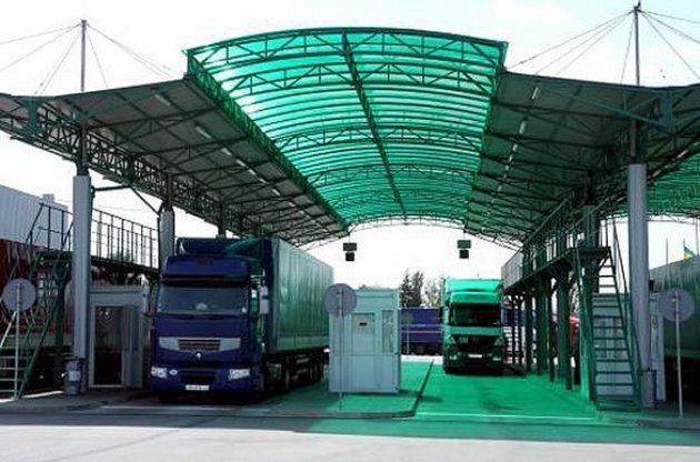 Гуманітарний вантаж стали оформляти швидше