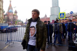 На марші пам'яті Нємцова затримали народного депутата України