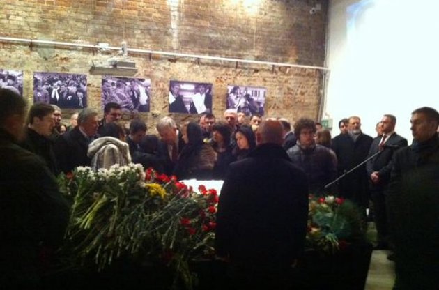 На похорон Немцова смогли приехать не все