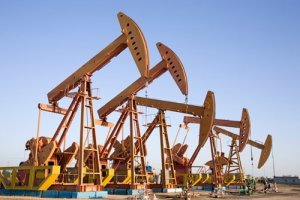 Цены на нефть падают на фоне резкого роста запасов в США