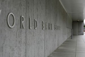 Мінекономіки в квітні розраховує отримати від Світового банку $ 800 млн