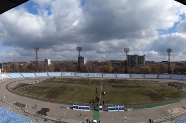 Тренер "Зари" назвал матч с "Ильичевцем" на стадионе в Днепропетровске колхозом