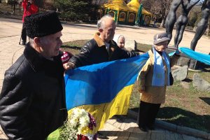 Активисты вышли на улицы Симферополя отпраздновать годовщину рождения Шевченко