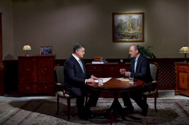 Порошенко будет каждую неделю общаться с разными СМИ