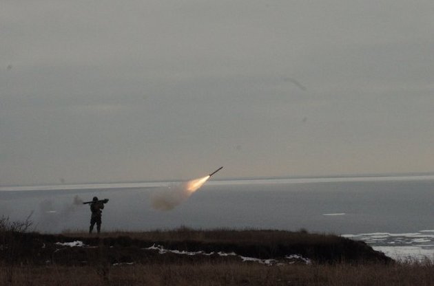 Бойовики обстрілюють сили АТО з артилерії, яку повинні були відвести відповідно до Мінських угод