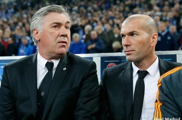 Зидан может заменить Анчелотти на тренерском мостике