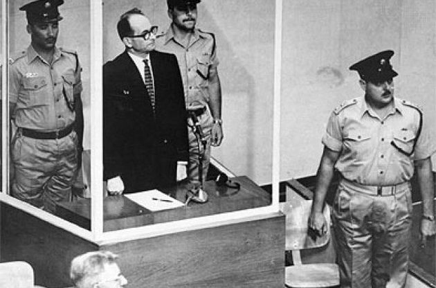 Адольф Ейхман на суді в Єрусалимі