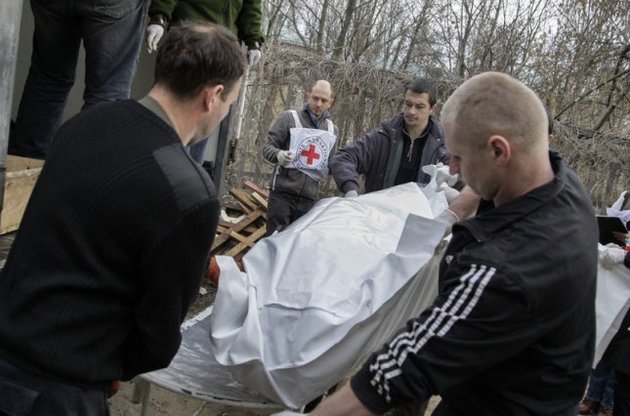 Бойовики почали передачу українській стороні тіл загиблих військових - ЗМІ