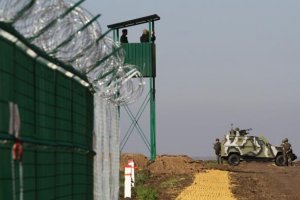 В Харьковской области на границе с контролируемой боевиками территорией строят огневые сооружения