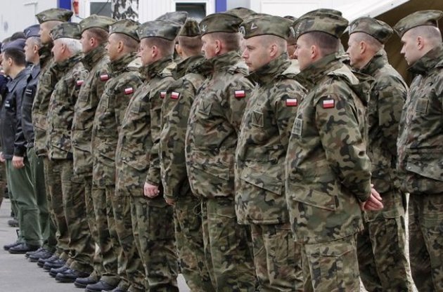 Польща навчить українських військових інструкторів
