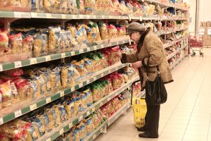 Ціни на продукти в Росії зростають, але Путін не боїться протестів – Newsweek