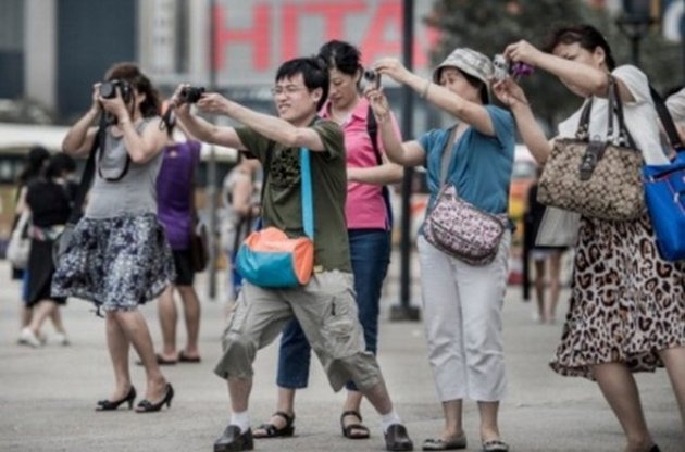 Китай організував стеження за своїми туристами за кордоном