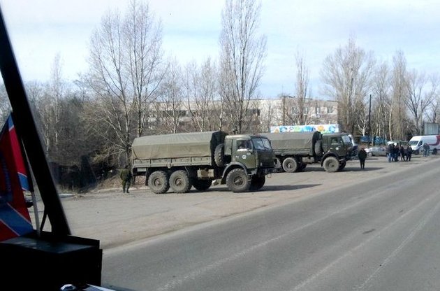 Бойовики суттєво активізували перекидання військової техніки в Донбасі - ІС