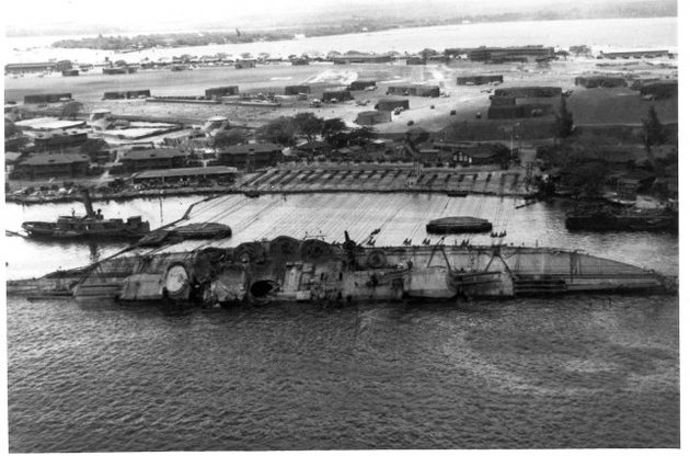 Підйом лінкора &quot;Оклахома&quot;, 1943 рік