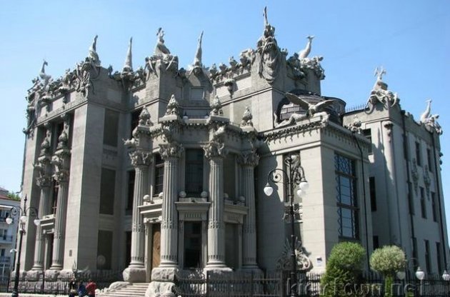 &quot;Дом с химерами&quot; и &quot;Дом плачущей вдовы&quot; со следующей субботы обещают открыть для посещения