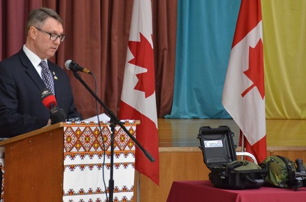 Член канадського парламенту підкреслив, що Канада не буде сидіти склавши руки