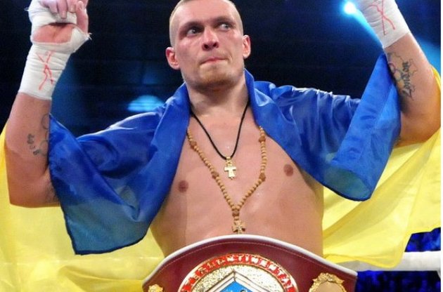 У Криму відреагували на перемогу боксера Усика: пора йому заборонити в'їзд в РФ