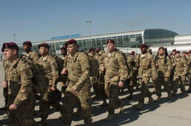 Десантники из США приступают к обучению украинской армии во Львовской области