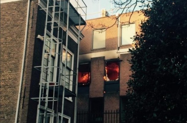 У Гаазі у будівлі посольства Великобританії сталася пожежа