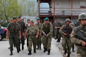 Туреччина відвертається від Заходу в питанні оборони – WSJ