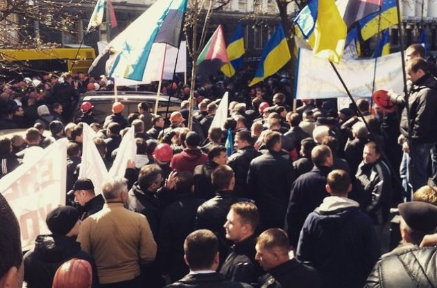 Делегация из 8 человек отправилась на переговоры