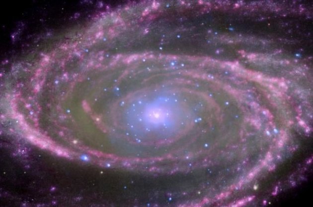 Ученым удалось заглянуть в центр Млечного Пути для изучения черной дыры