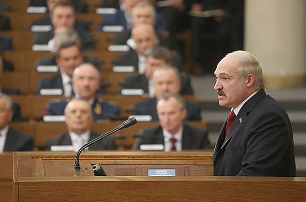 Лукашенко розпорядився взяти всіх євреїв Білорусі під контроль