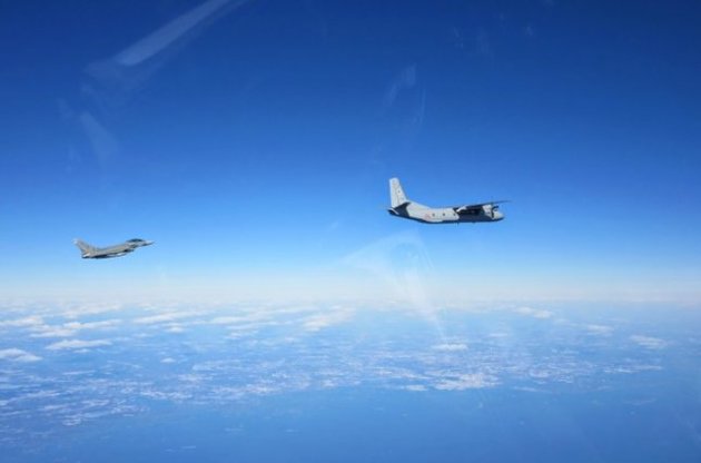 Опубликованы фото перехвата военных самолетов РФ над Балтикой