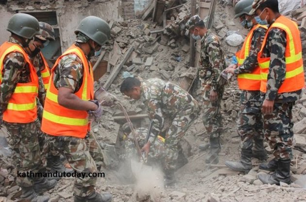 После землетрясения в Непале на связь до сих пор не вышли 40 из 196 украинцев – МИД
