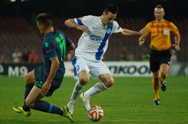 Суддя Свейн Муэн (на задньому плані) став причиною гніву з боку "Наполі"