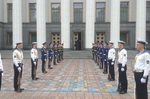 8 мая в Раде состоится торжественное заседание при участии президента