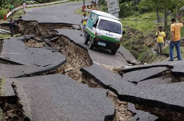 В Непале произошло очередное мощное землетрясение - свыше 7 баллов