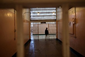 Рада может дать шанс на освобождение пожизненно заключенным