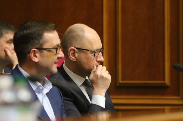 Яценюк признал проблемы среди фракций коалиции