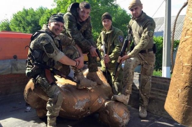 У Донбасі демонтували черговий пам'ятник Леніну