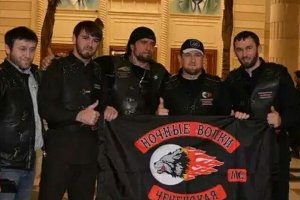 Кадыров "окрестил" и возглавил чеченских "Ночных волков"