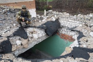 Боевики в воскресенье обстреливали Широкино четыре часа, погиб один боец "Донбасса" - "Азов"