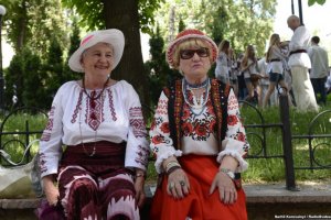 Мегамарш в вышиванках собрал несколько тысяч украинцев в Киеве