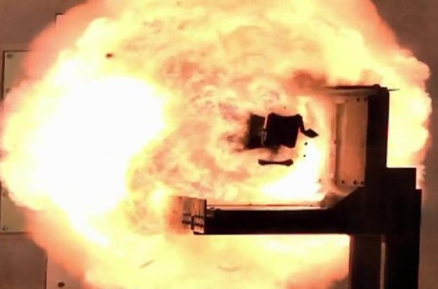 Рельсовая пушка может вести огонь по целям на расстоянии 40-80 км