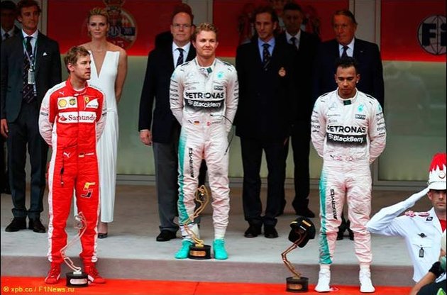 Радость победителя и смятение Льюиса Хэмилтона