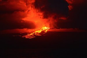 Извергающийся вулкан Вольф угрожает экосистеме Галапагосских островов
