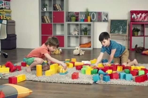 Творці відео спробували привернути увагу громадськості