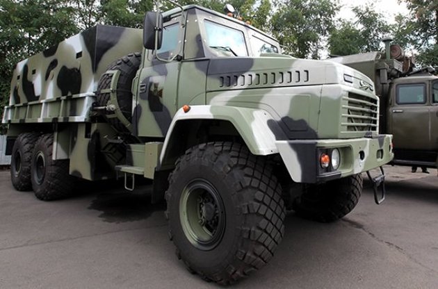 З Росії в Донбас зайшли дві колони бронетехніки - штаб АТО
