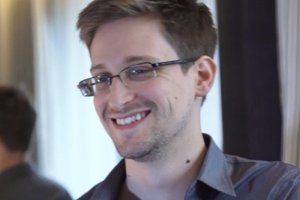 Білий дім наполягає на поверненні Сноудена в США