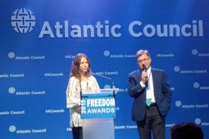 Надія Савченко отримала нагороду Freedom Award