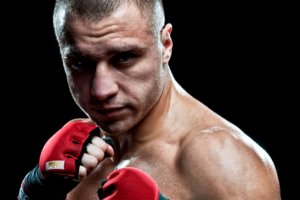 Украинский боксер проиграл бой за титул чемпиона мира